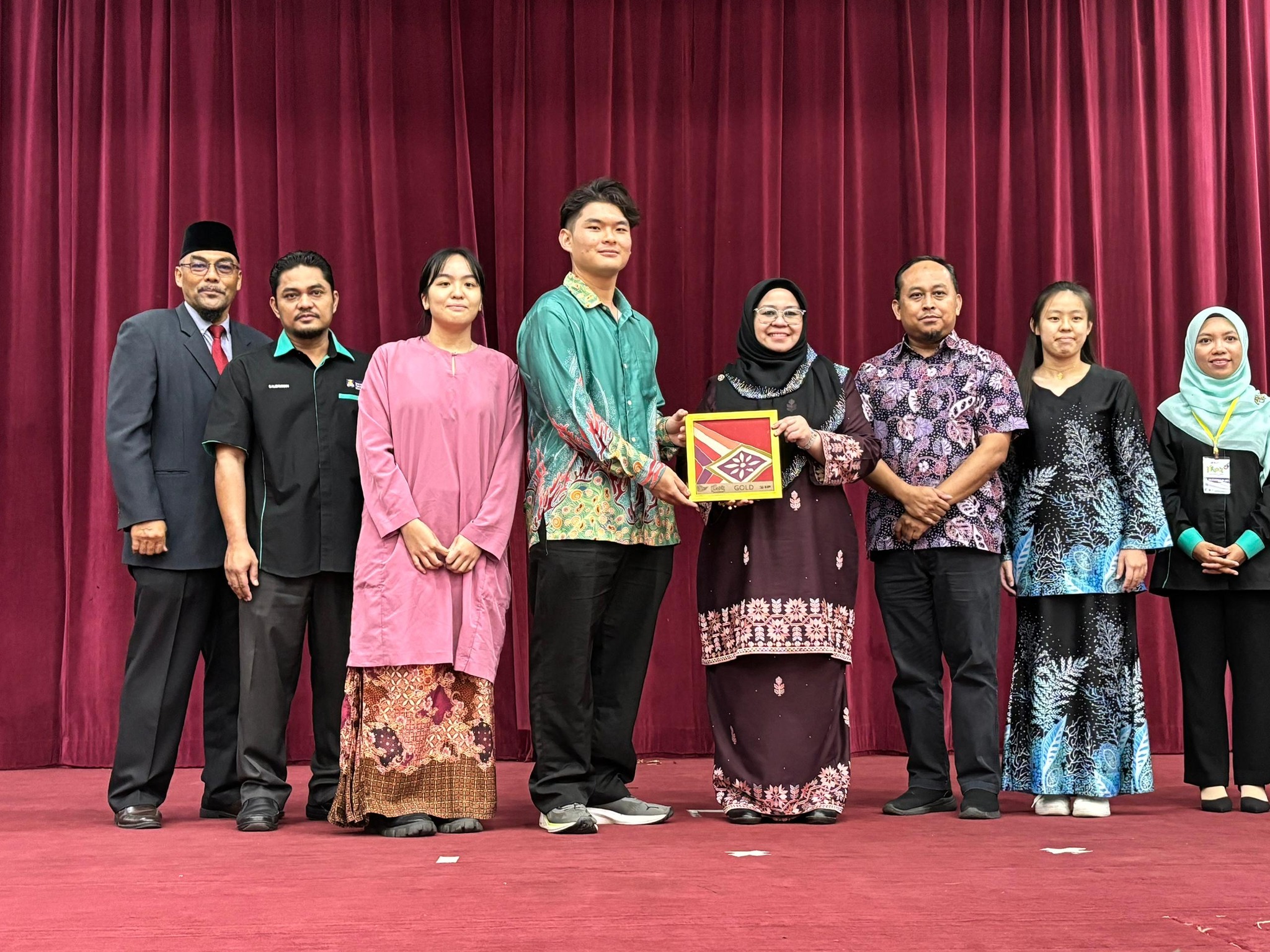 Pelajar SCIMPA Meraihkan Anugerah Emas Pameran International Industrial Revolution 4.0 Exposition (IREx) 2024